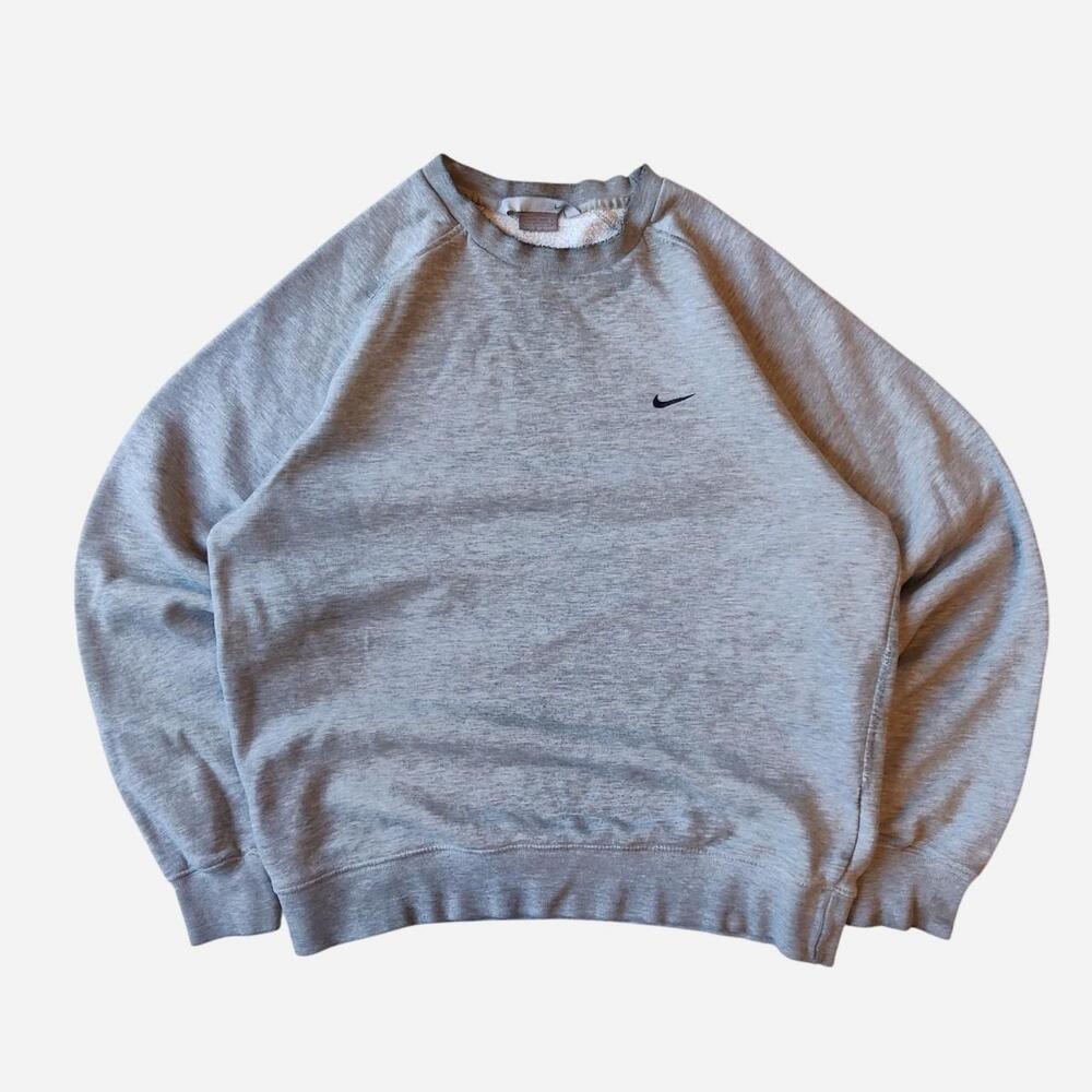Vintage 00s Gray Nike crewneck sweatshirt